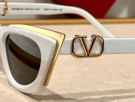 Picture of Valentino Sunglasses _SKUfw56682998fw